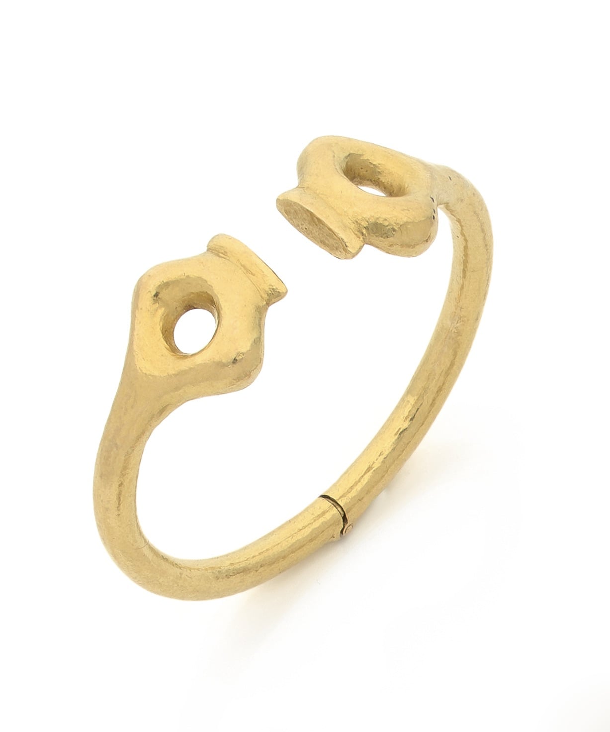 Lalaounis-bracelet-torque-min