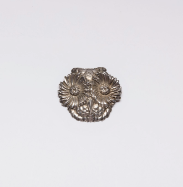 Broche en argent formant un hibou